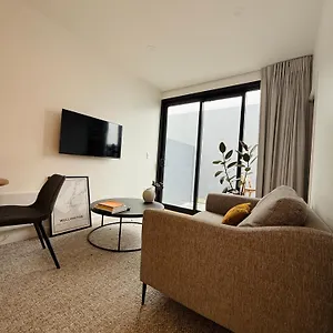  Apartment Stylish 2 Bedrooms Townhouse In With A Free Car Park New Zealand